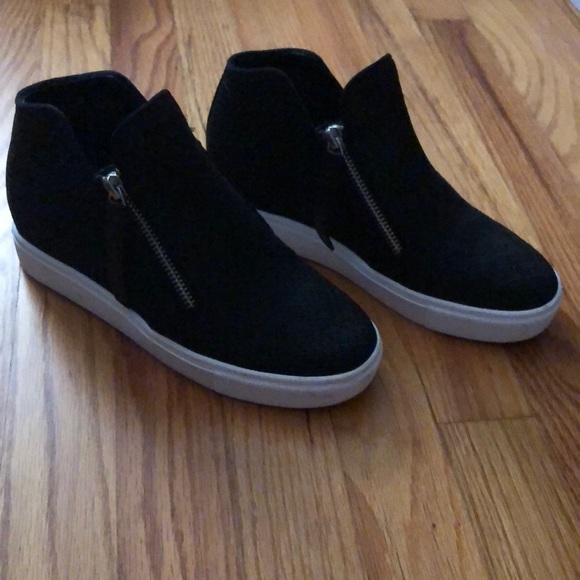 Steve Madden - Picture 1 of 4